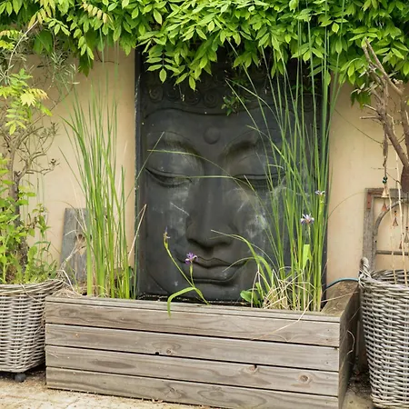 Haus Mit Garten In Traumlage *